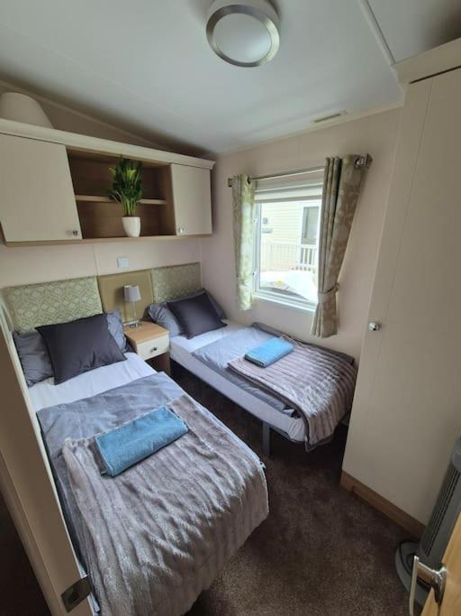 Amazing 2Bedroom Caravan In Lincoln, タターズホール エクステリア 写真