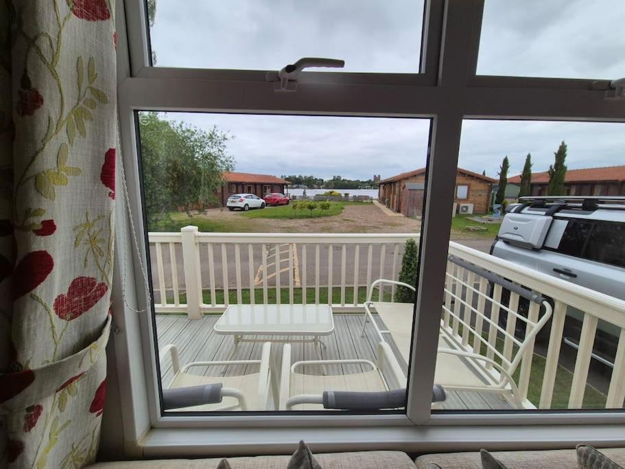 Amazing 2Bedroom Caravan In Lincoln, タターズホール エクステリア 写真
