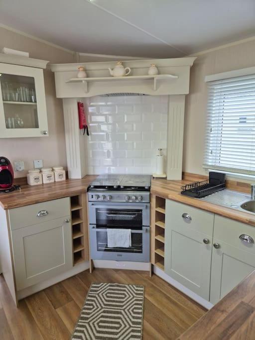 Amazing 2Bedroom Caravan In Lincoln, タターズホール エクステリア 写真