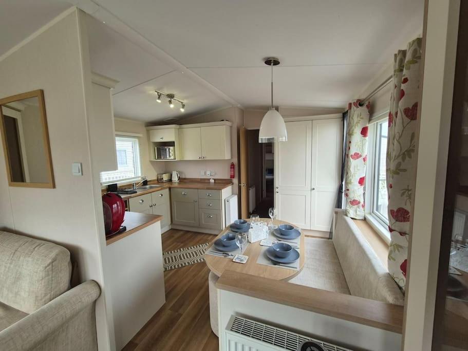 Amazing 2Bedroom Caravan In Lincoln, タターズホール エクステリア 写真