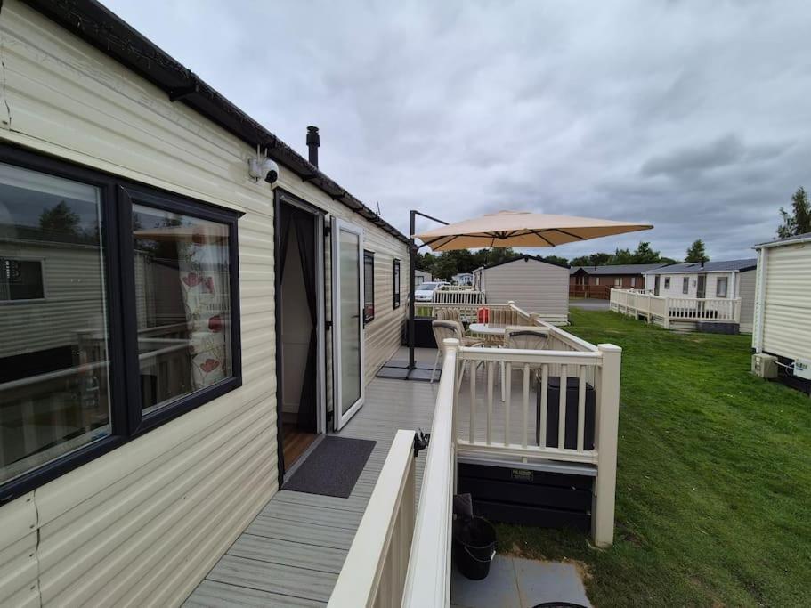 Amazing 2Bedroom Caravan In Lincoln, タターズホール エクステリア 写真