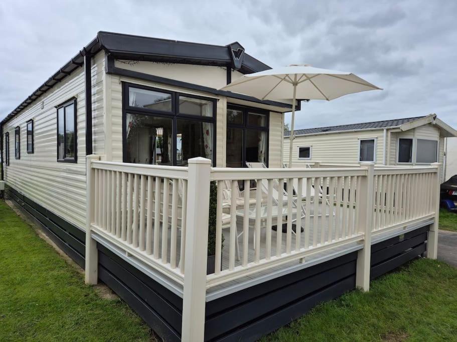 Amazing 2Bedroom Caravan In Lincoln, タターズホール エクステリア 写真